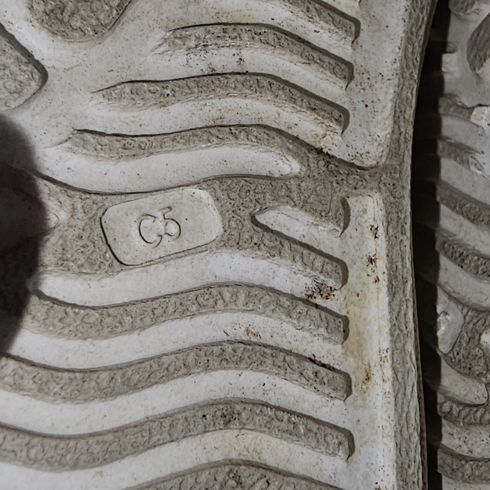 Native Shoes - Picture 6 of 7
